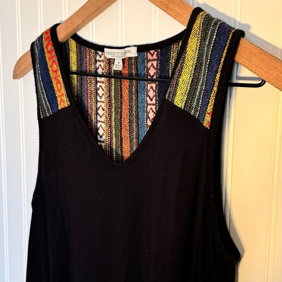 Green Envelope Black Embroidered Tank Top Women’s Size Medium - Picture 3 of 8